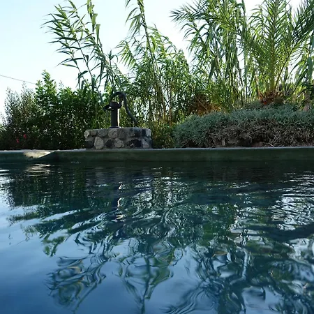 ヴィラ Donkey Farm Traditional Emporio (Santorini)